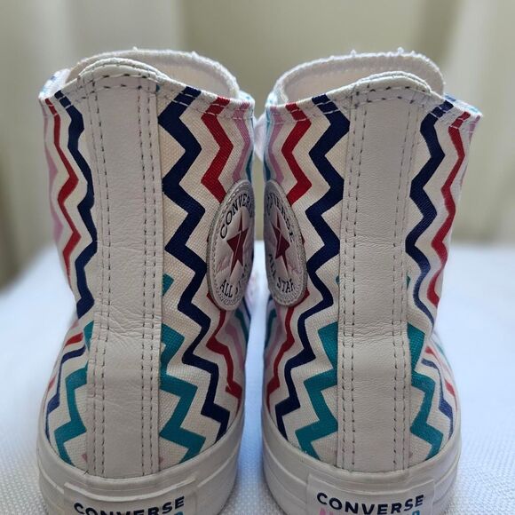 Converse Women's Chuck Taylor All Star High 'Zigzag' sneakers size 9.5 - Picture 4 of 7